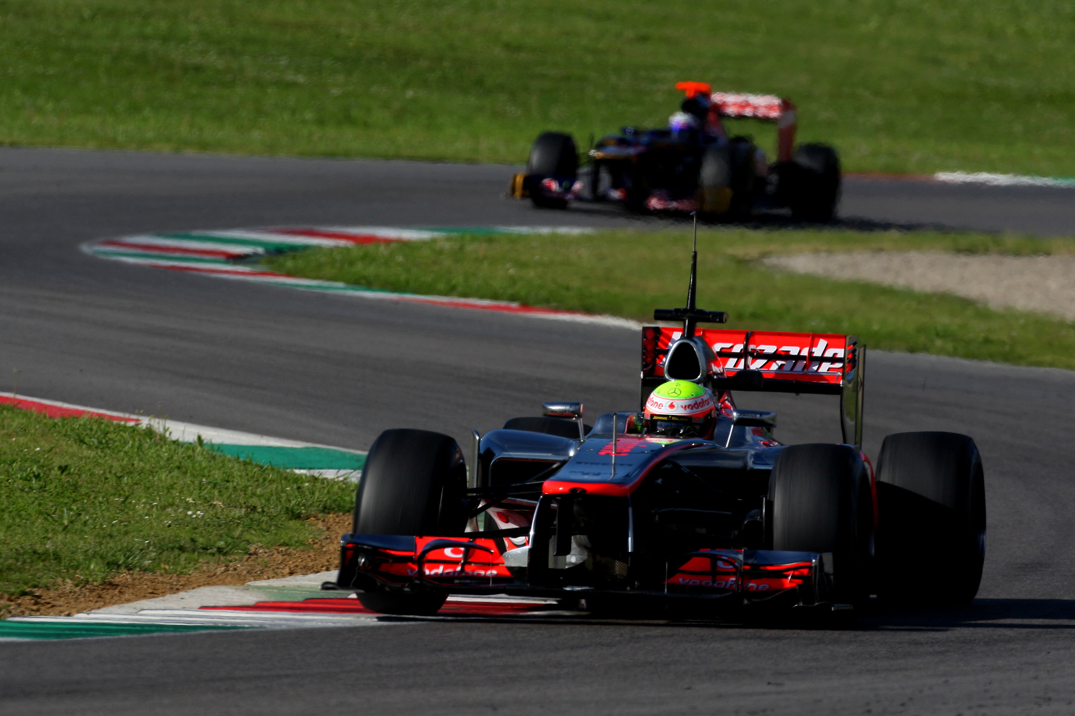 McLaren komt met nieuwe, verhoogde neus